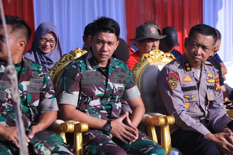 Wakili Kapolresta, Kabag SDM Ikuti Apel Gerakan Cinta kota Pekanbaru