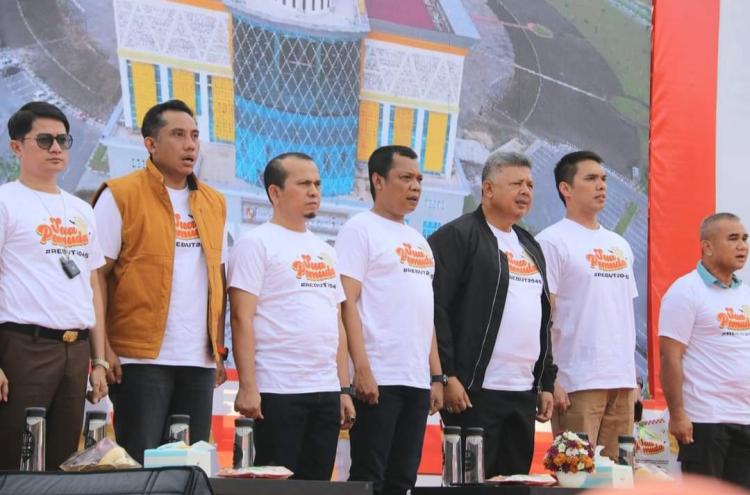 Meriah, Ketua DPRD dan Pj Wako Pekanbaru Hadiri Konser Sua Pemuda