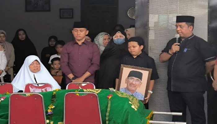 Sejumlah Tokoh Penting Riau Melayat ke Rumah Pj Walikota Pekanbaru Roni Rakhmat