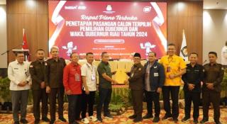 KPU Riau Tetapkan Abdul Wahid-SF Hariyanto Jadi Pemenang Pilkada Riau