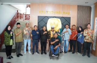 KPU Riau Gandeng PPUA dan HWDI Wujudkan Pelayanan ke Penyandang Disabilitas