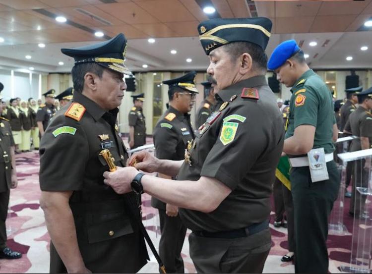 Jaksa Agung Resmi Lantik Sutikno Sebagai Kajati Riau