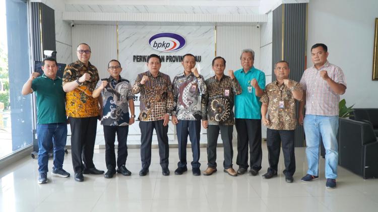 Kunker ke BPKP Riau, Kajati : Menjaga Sinergitas Antar Lembaga