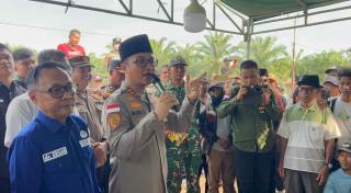 Kapolres dan Sekda Bengkalis Turun Langsung Mediasi Aksi Unras di Desa Darul Aman