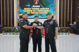 Brigjen TNI Agustatius Sitepu Resmi Jabat Danrem 031/WB